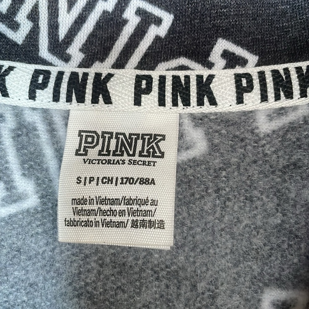 Victorias Secret - Pink Soft half zip - Picture 4 of 5